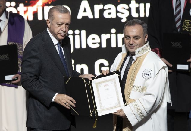 ERÜ’YE CUMHURBAŞKANI RECEP TAYYİP ERDOĞAN’DAN ÖDÜL